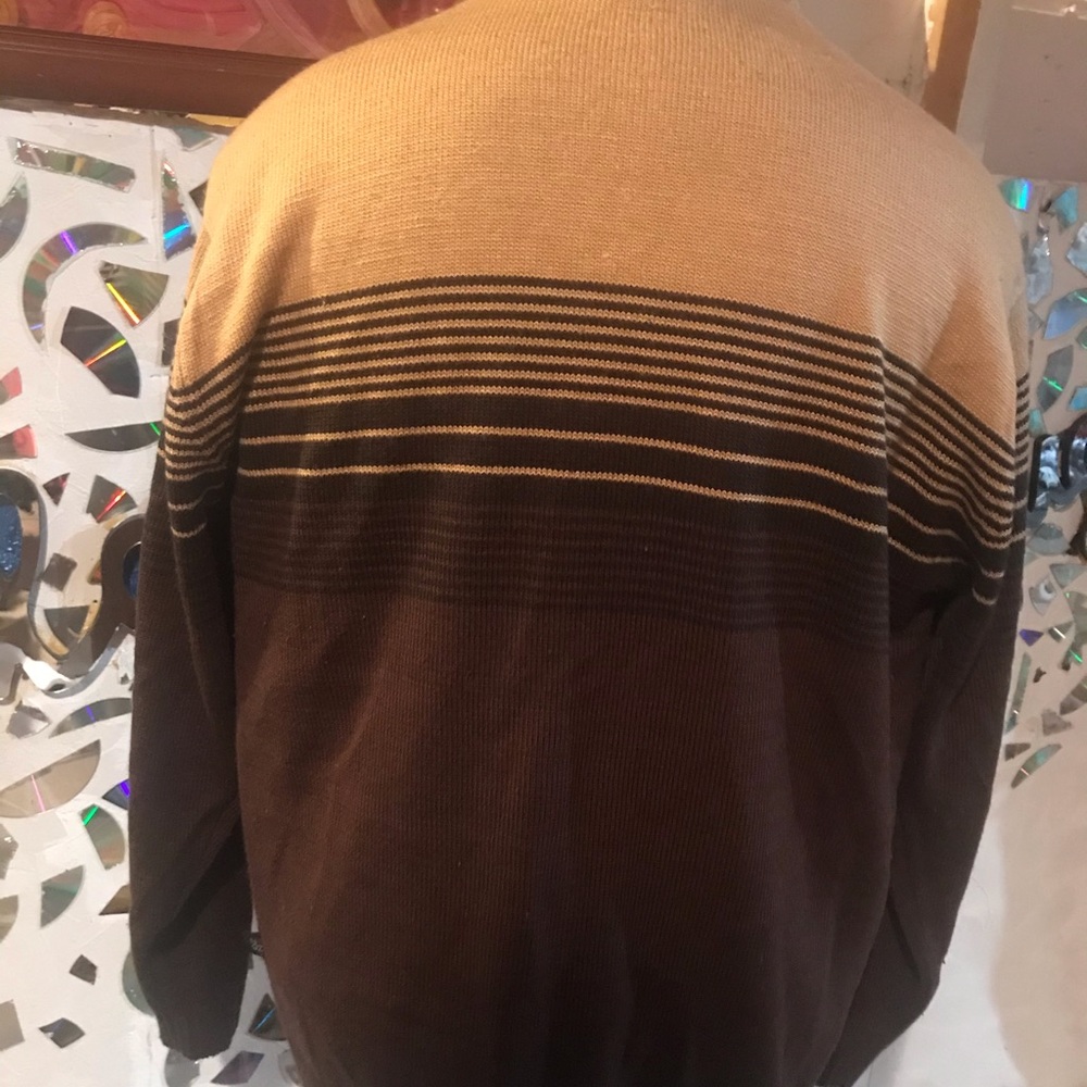Sweater - Picture 4 of 6